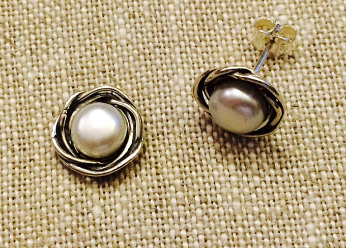 pearl in a bird's nest earrings by Tamir Zuman