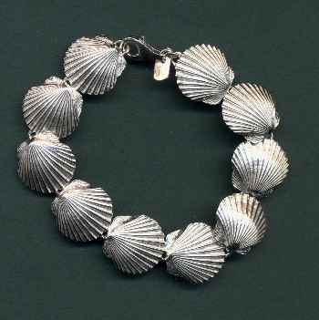 Chatham bay scallop bracelet